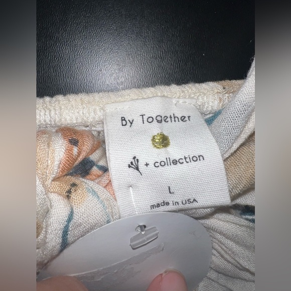 By together collab Floral Tie front Cropped bra style top size Large NWT - Picture 2 of 6